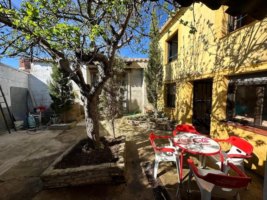 Increible Casita De Pueblo. Vila Ugena Exterior foto